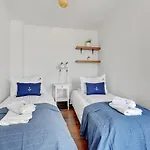 Lion - Santorini *