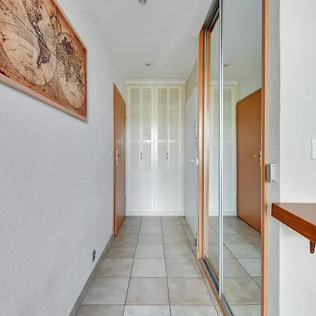 Lion - Santorini Apartment